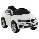 Białe auto BMW X6 na akumulator z miękkim siedzeniem dla dzieci