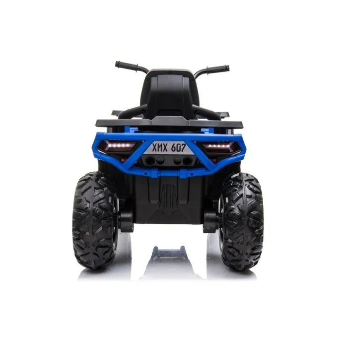 Niebieski quad XMX607 gwarantujący bezpieczną zabawę na świeżym powietrzu