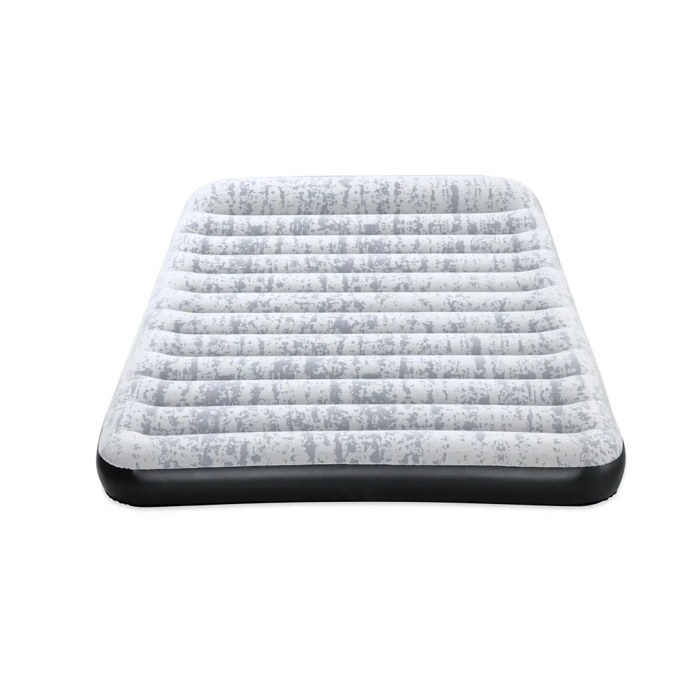 Wygodny materac dmuchany do użytku wewnętrznego i zewnętrznego