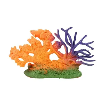 Ruchomy żółw morski wśród zestawu zwierząt oceanicznych