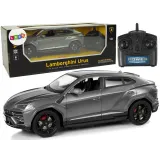 Czarne auto RC Lamborghini Urus skala 1:24 na białym tle