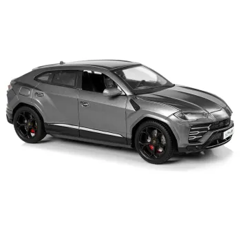 Zbliżenie detali modelu Lamborghini Urus RC czarny