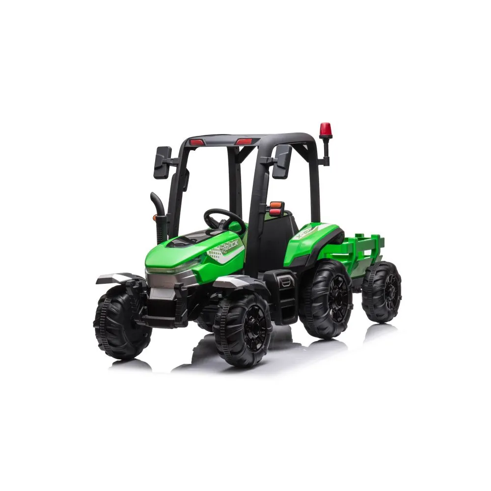 widok z profilu na traktor BLT-206 na akumulator