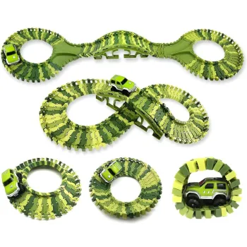 cztery dekoracyjne drzewa przy torze