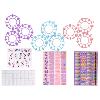 naklejki o kwiatowych wzorach do zdobienia dziecięcych paznokci