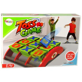 Zestaw gry zręcznościowej ułożony na stole, gotowy do rozgrywki