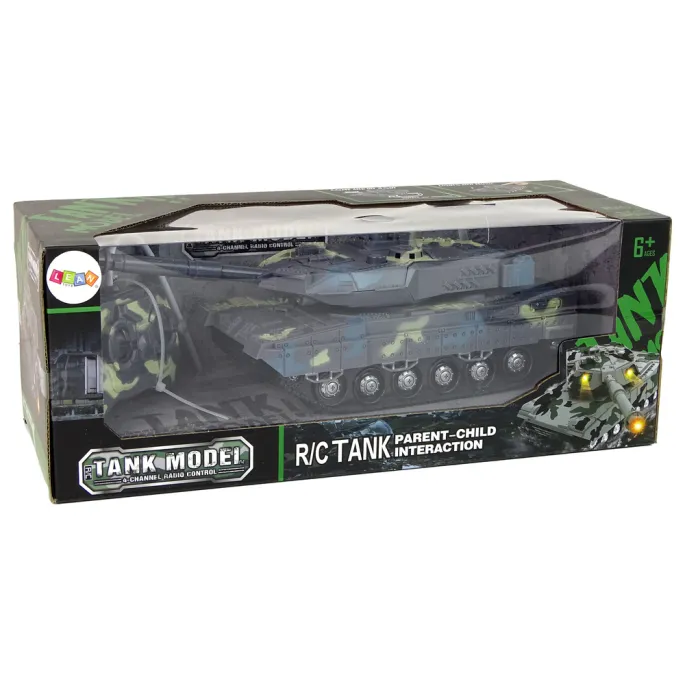 komplet zestawu z czołgiem, pilotem i dodatkami przygotowany do zabawy