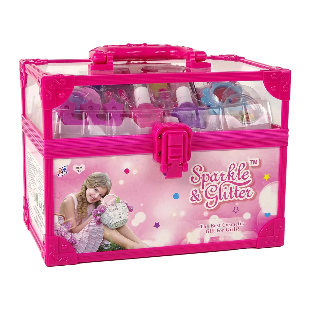 akcesoria do makijażu i stylizacji paznokci w różowym kuferku