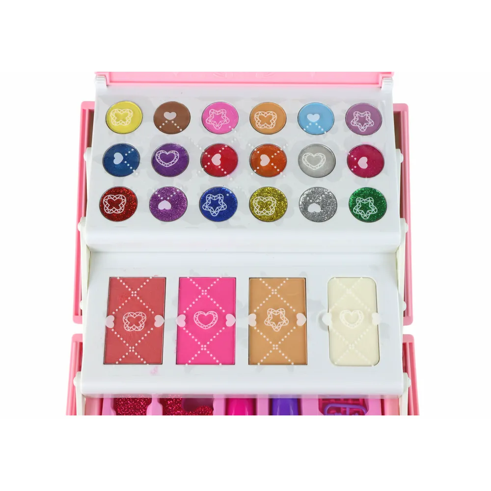 modne lakiery do paznokci i brokaty widoczne w zestawie