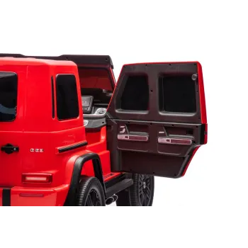 Mercedes G63 XXL na akumulator 4x4, widok wnętrza