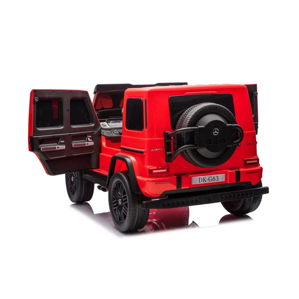 Czerwony pojazd Mercedes G63 XXL na akumulator, zbliżenie na grill