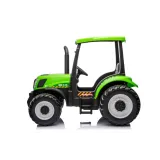 zbliżenie na koła traktora na akumulator a011