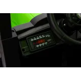 traktor na akumulator a011 24v prezentowany w ustawieniu frontowym