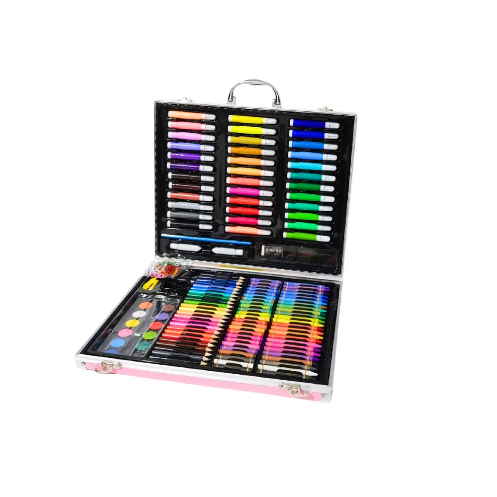 przybory plastyczne i kredki w rozkładanej walizce dziecięcej