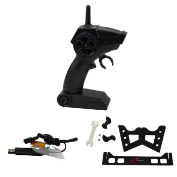 policyjna łódź motorowa rc prezentowana na podstawce