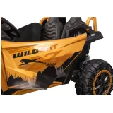 złoty pojazd arctic cat wildcat xx od strony kierowcy