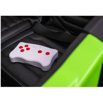 buggy Arctic Cat WILDCAT XX 24V14AH zielony na tle białym