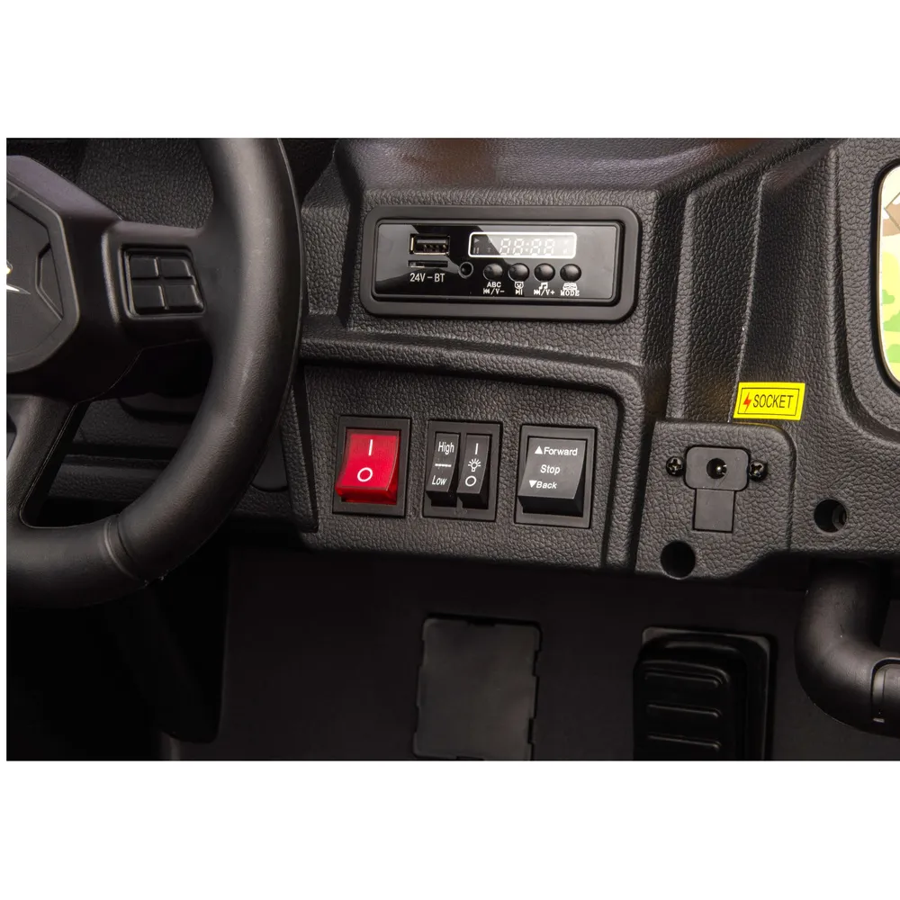 widok na akumulator i podwozie pojazdu Buggy Arctic Cat WILDCAT XX