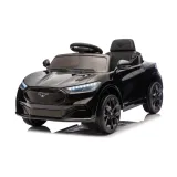 Zbliżenie na koła elektrycznego auta dla dzieci Ford Mustang