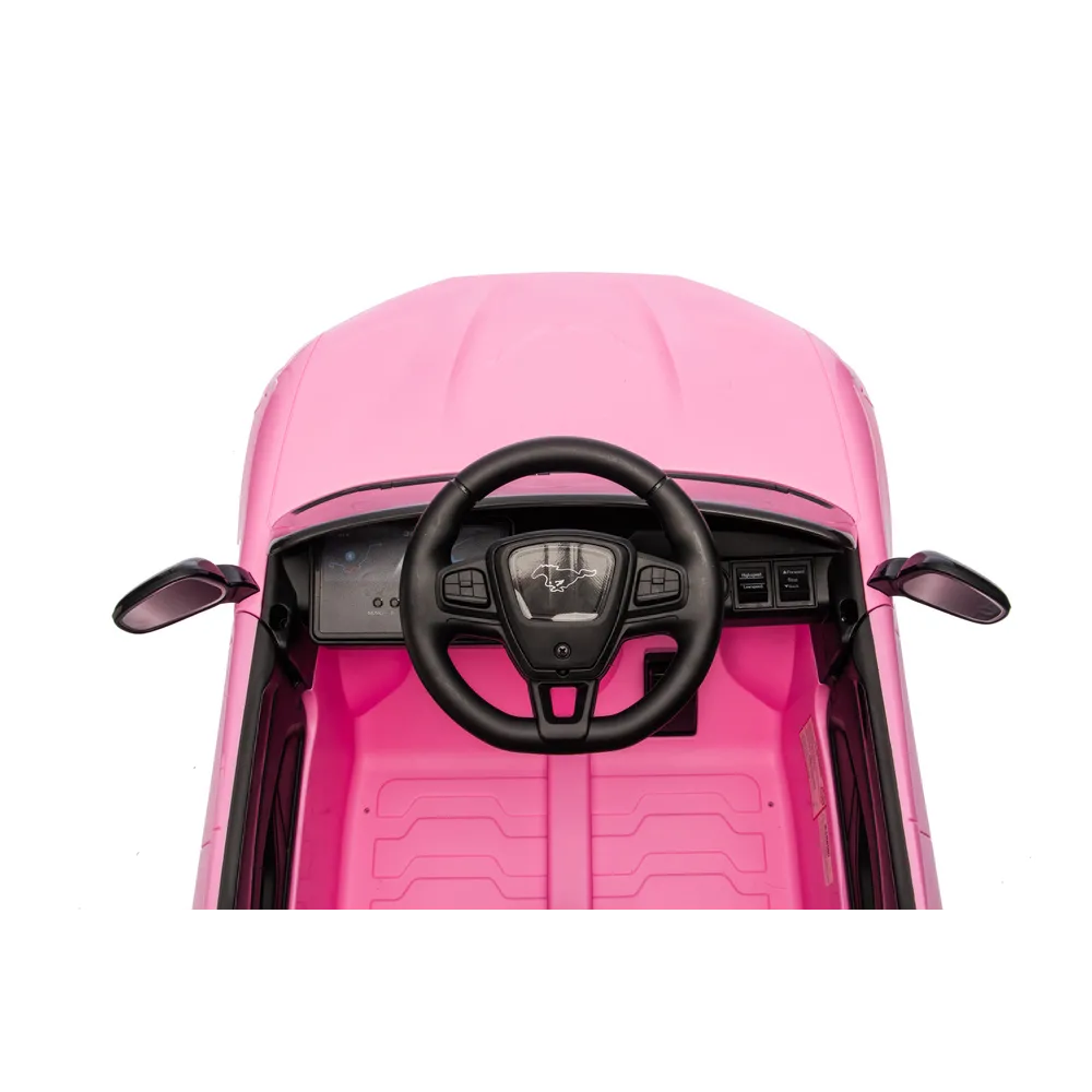 auto elektryczne ford mustang mach-e różowy widziane z góry