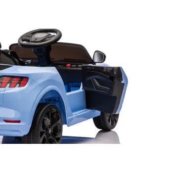 ford mustang mach-e na akumulator niebieski widok z boku