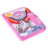 widok schowka na drobiazgi wewnątrz pamiętnika