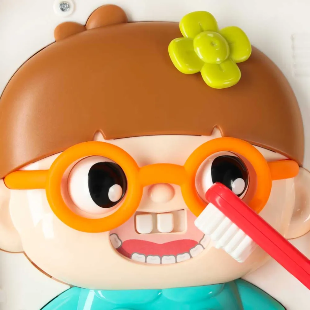 Samochód–tablica manipulacyjna na kółkach do samodzielnego odkrywania