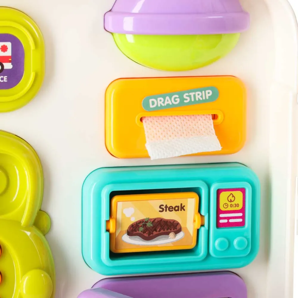 Panel z okienkami, zegarem i kluczykami do ćwiczeń manualnych