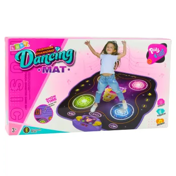 lekko złożona mata taneczna gotowa do przechowywania lub transportu