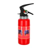 zbliżenie na realistycznie wykonane akcesoria strażackie