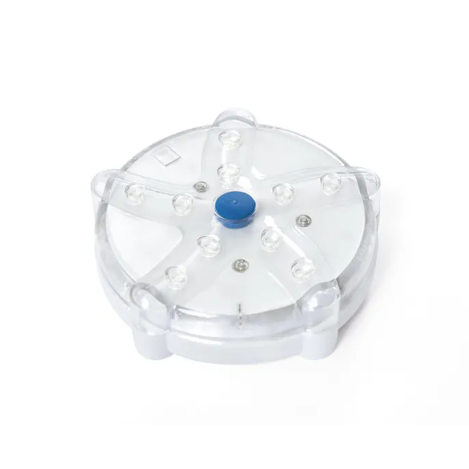 Dysze natryskowe do masażu w ścianie basenu ogrodowego