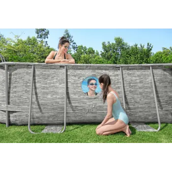 dozownik chemconnect zamontowany w kącie basenu