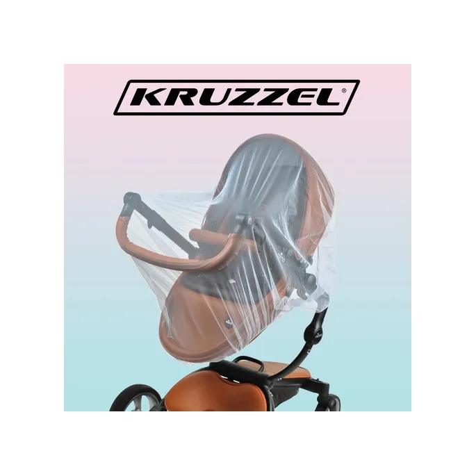 Siateczka moskitiery na spacerówce z bliska