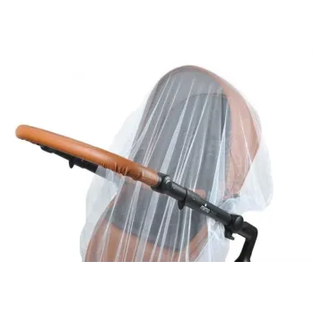 Moskitiera dziecięca z poliestru na małym łóżeczku