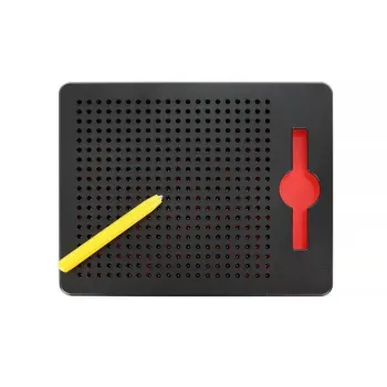 tablica magnetyczna z widocznymi kulkami w różnych miejscach