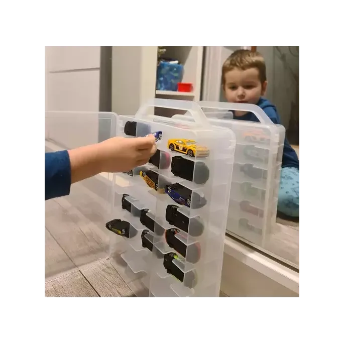 Walizka na auta przedstawiona z zamykanymi zaciskami