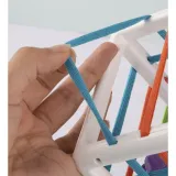 Sorter Kruzzel prezentowany na białym tle, widok z boku