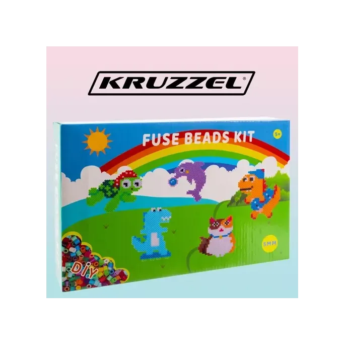 Zbliżenie na kolorowe koraliki do prasowania w pojemniku