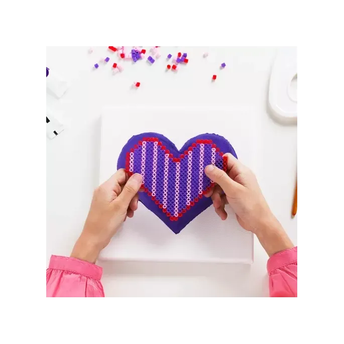 Arkusze pergaminu z zestawu do prasowania koralików