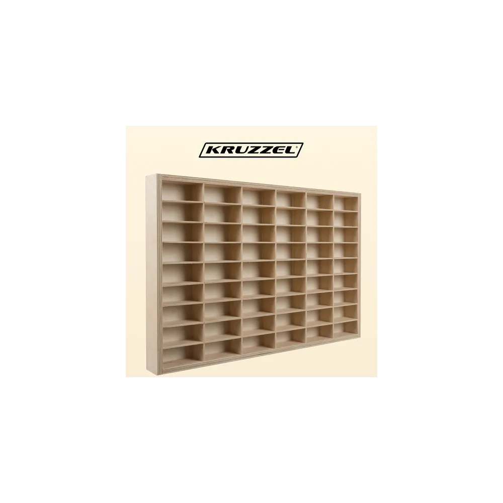 półka na auta wykonana ze sklejki, ekspozycja samochodzików