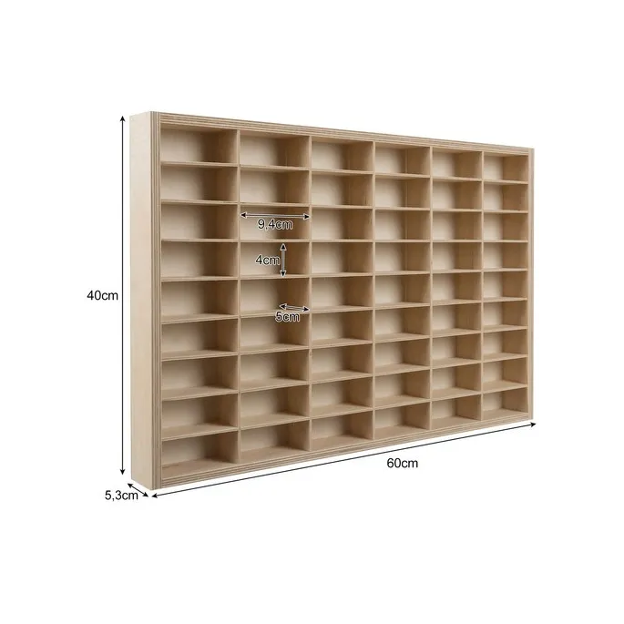 zbliżenie na przegródki półki do organizacji resoraków