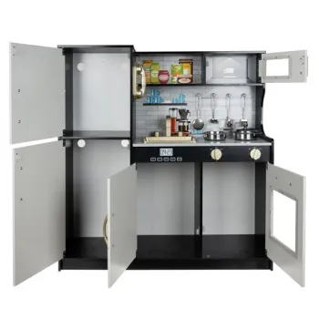 patelnia i garnek z zestawu kuchni kruzzel na blacie