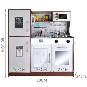 Widok kuchni dla dzieci z otwartym piekarnikiem i akcesoriami