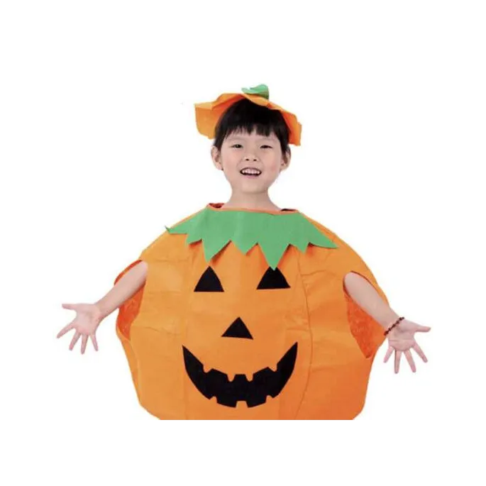 detal zapięcia na rzepy w narzutce dyniowej