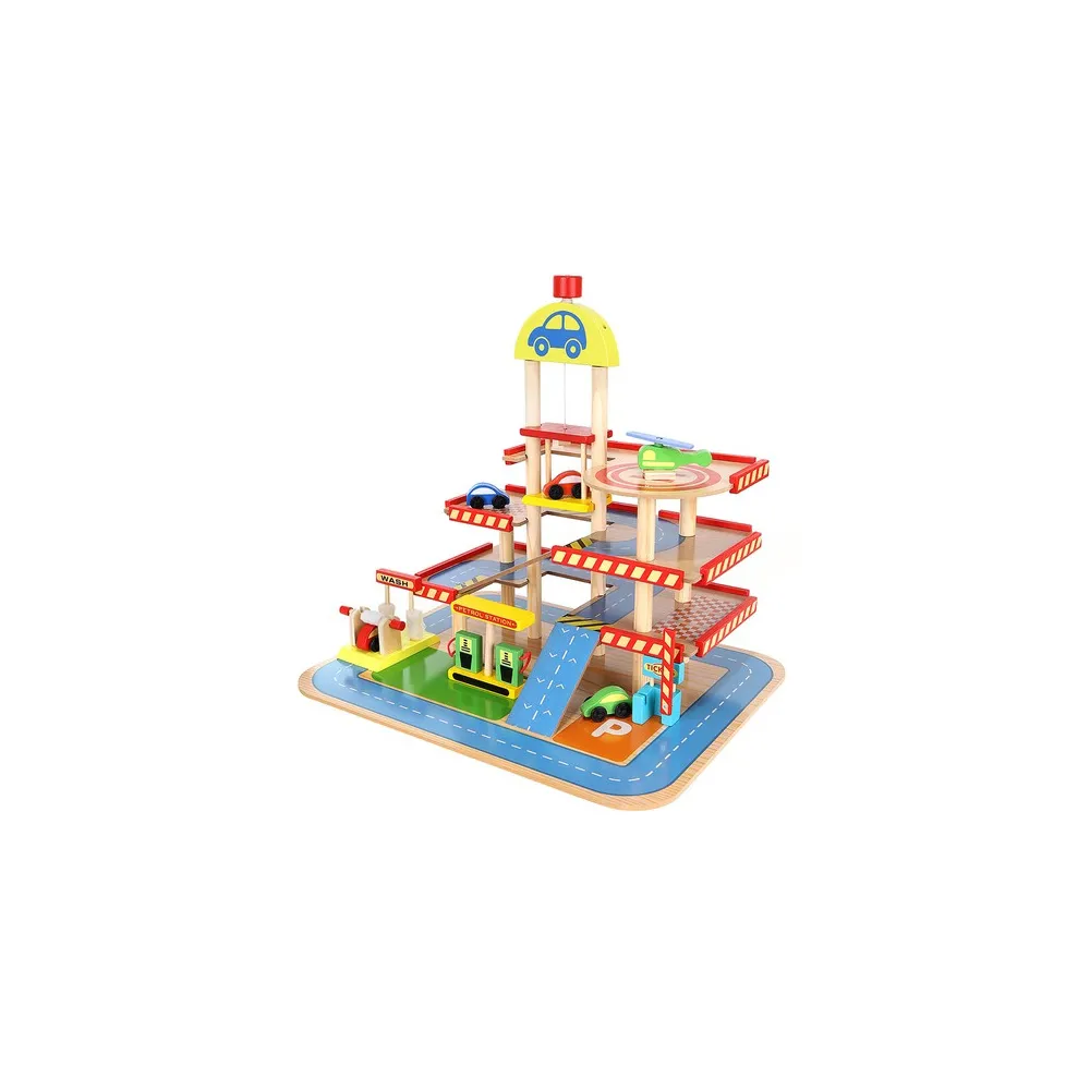 drewniany garaż z zamontowaną windą dla samochodów