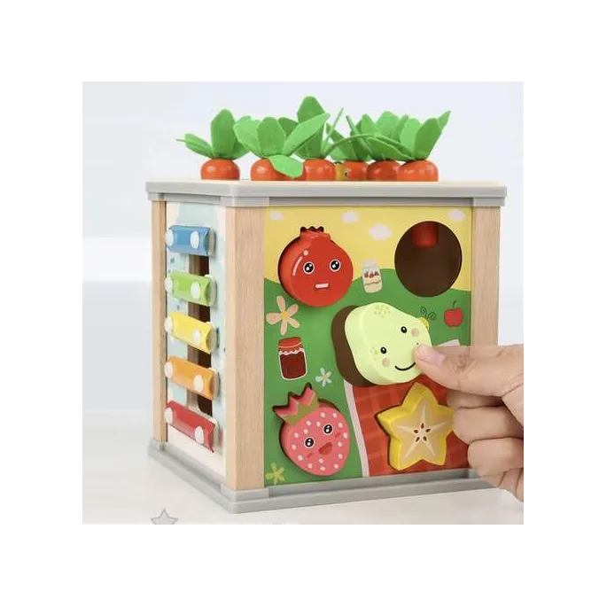 otwarta od góry drewniana kostka edukacyjna z widocznym wnętrzem