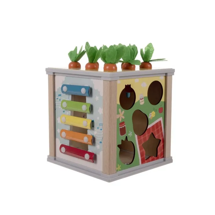 zegar edukacyjny na jednej ze ścianek kostki drewnianej