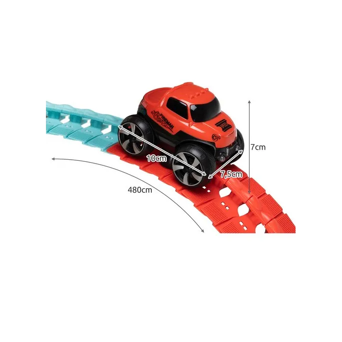 bliskie ujęcie autka z wymienną kabiną na torze