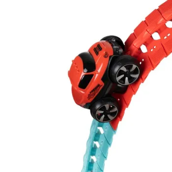 samochodzik świecący na elastycznym torze z pętlami