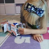 zabawka edukacyjna karetka z efektami dźwiękowymi